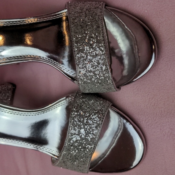 Shoe Land Silver Glitter Sparkly Open Toe Ankle Strap No Rumors Heels size 10 - Picture 2 of 8